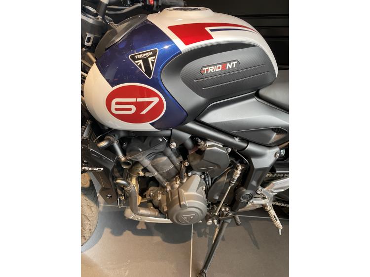 TRIUMPH TRIDENT 660