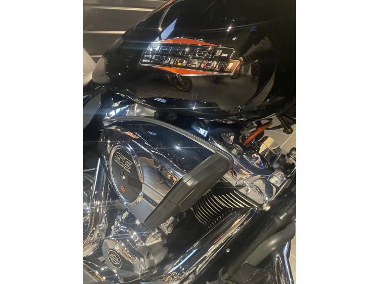 HARLEY-DAVIDSON TOURING STREET GLIDE 1923