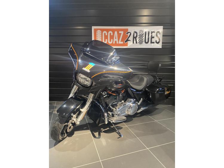 HARLEY-DAVIDSON TOURING STREET GLIDE 1923