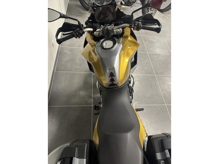 BMW F 900 XR